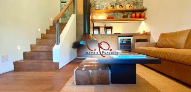 Flat com 1 Quarto à venda, 60m² no Itaipava, Petrópolis