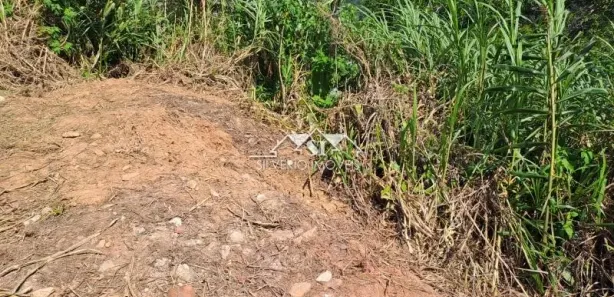 Terreno / Lote / Condomínio à venda, 574m² no Castelanea, Petrópolis