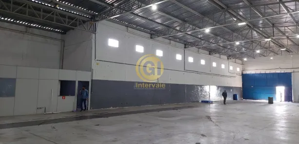 Galpão / Depósito / Armazém para alugar, 825m² no São Gonçalo, Taubaté