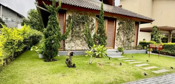 Casa de Condomínio com 3 Quartos para alugar, 180m² no , Bananeiras