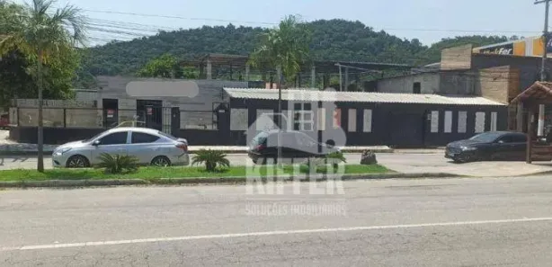 Galpão / Depósito / Armazém à venda, 720m² no São José do Imbassaí, Maricá