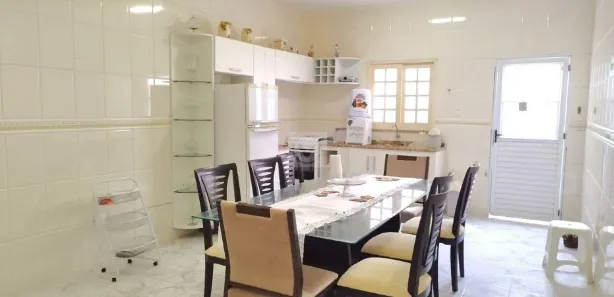 Casa com 4 Quartos para alugar, 112m² no São José, Aracaju