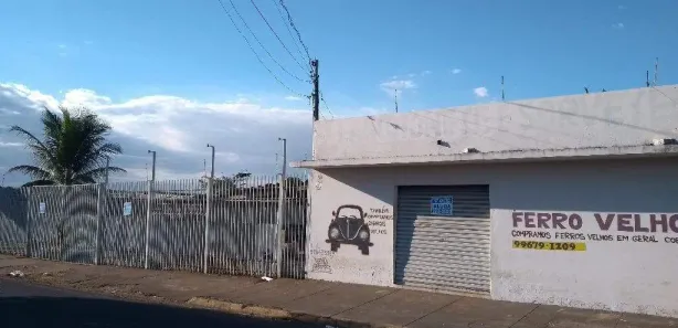 Loja / Salão / Ponto Comercial à venda, 460m² no Serra Dourada, Uberaba