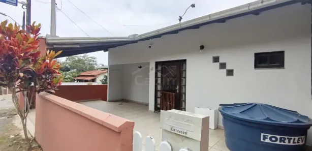 Casa com 2 Quartos para alugar, 70m² no Gravatá, Penha
