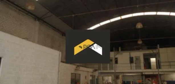 Galpão / Depósito / Armazém para venda ou aluguel, 1250m² no Navegantes, Porto Alegre