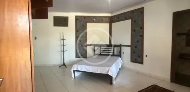 Casa com 25 Quartos para alugar, 1600m² no Setor Residencial Garavelo I, Trindade