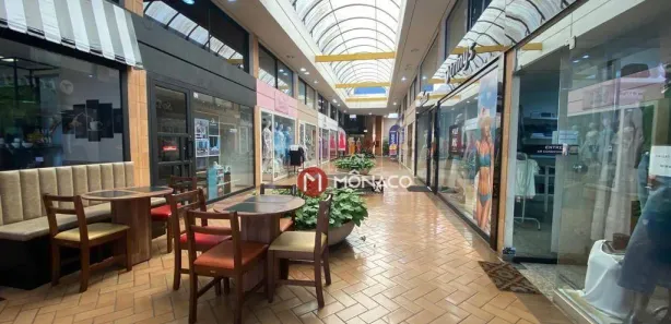 Prédio Inteiro à venda, 1772m² no Centro, Londrina