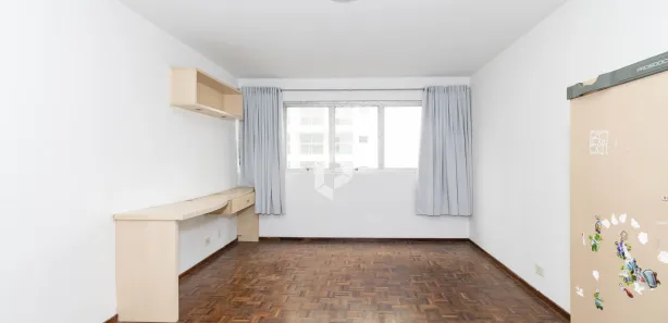 Apartamento com 2 Quartos à venda, 65m² no Centro, Curitiba
