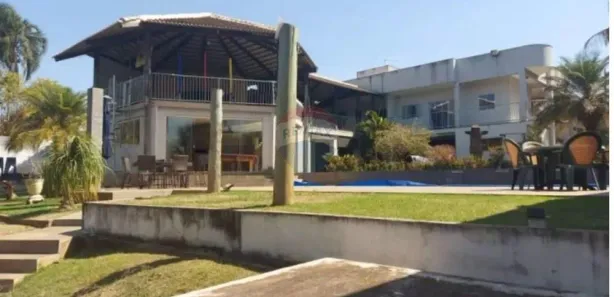 Sobrado com 3 Quartos à venda, 700m² no Parque Laranjeiras, Rio Verde