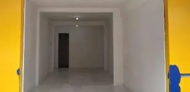 Loja / Salão / Ponto Comercial à venda, 45m² no Vila de Abrantes (Abrantes), Camaçari