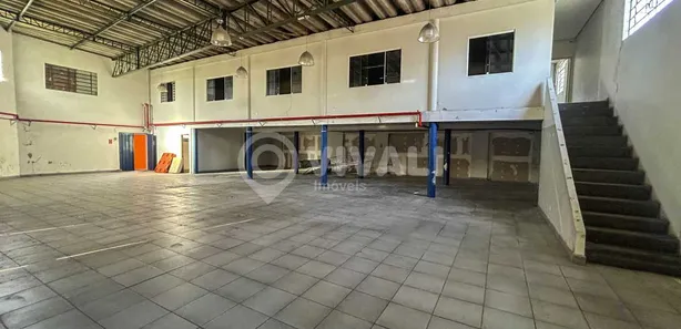 Loja / Salão / Ponto Comercial para venda ou aluguel, 350m² no Jardim Galetto, Itatiba
