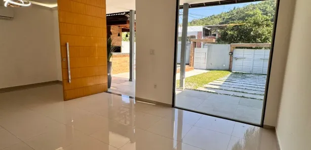Casa com 3 Quartos à venda, 300m² no Parque A Equitativa, Duque de Caxias