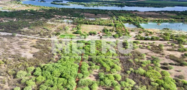 Fazenda / Sítio / Chácara à venda, 181000m² no Pedrinhas, Petrolina