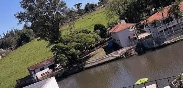 Fazenda / Sítio / Chácara com 3 Quartos à venda, 600m² no , Igaratá
