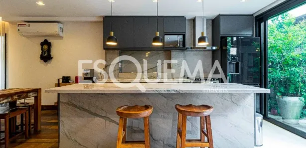Casa de Vila com 3 Quartos à venda, 275m² no Moema, São Paulo