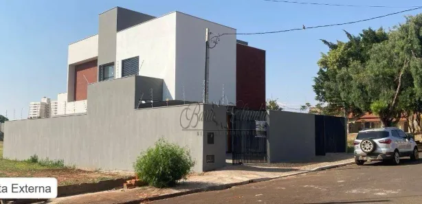 Casa com 3 Quartos à venda, 217m² no São Francisco, Ibiporã