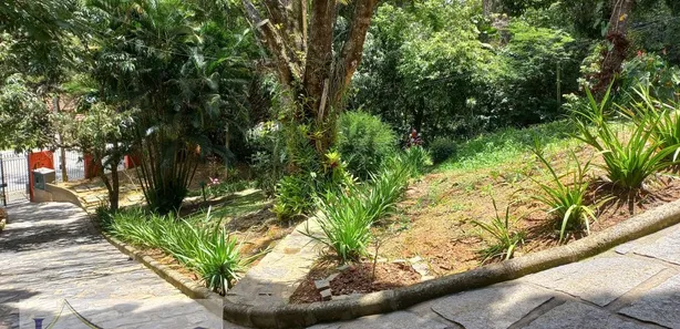 Fazenda / Sítio / Chácara com 4 Quartos à venda, 435m² no Goiabal, Paty do Alferes