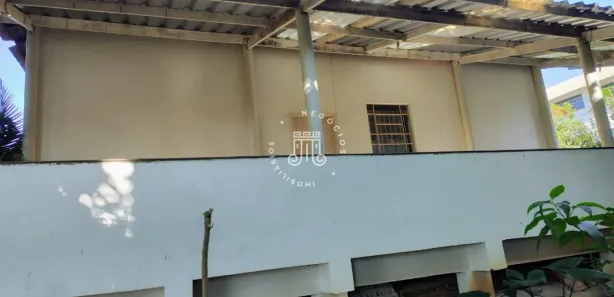 Galpão / Depósito / Armazém à venda, 1600m² no Jardim Carlos Borella, Itatiba