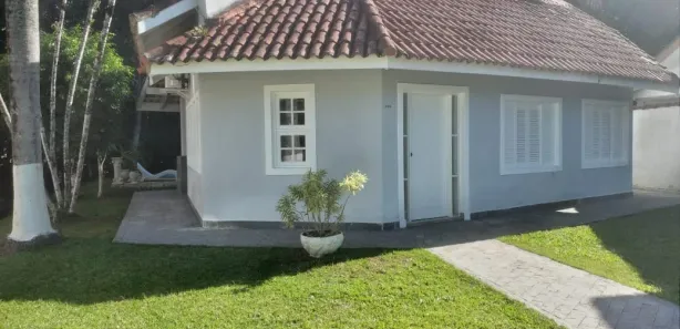 Sobrado com 4 Quartos para alugar, 350m² no Riviera, Bertioga