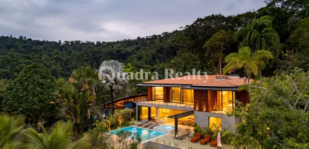 Casa de Condomínio com 6 Quartos à venda, 550m² no , Paraty