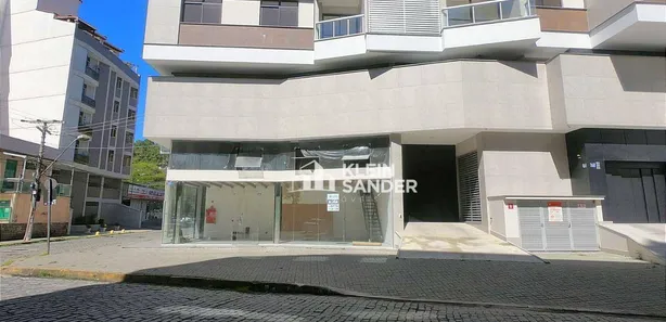 Loja / Salão / Ponto Comercial para alugar, 43m² no Centro, Nova Friburgo