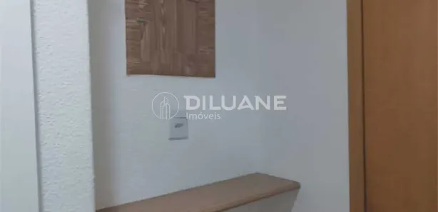 Kitnet com 1 Quarto à venda, 34m² no Centro, Niterói