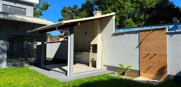 Casa com 4 Quartos para venda ou aluguel, 126m² no Centro, Guapimirim