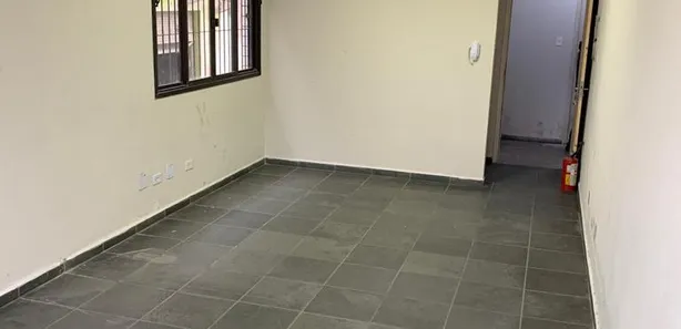 Conjunto Comercial / Sala para alugar, 47m² no Centro, São Vicente