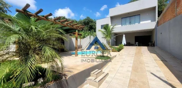 Sobrado com 4 Quartos à venda, 250m² no Residencial do Lago, Ibiporã