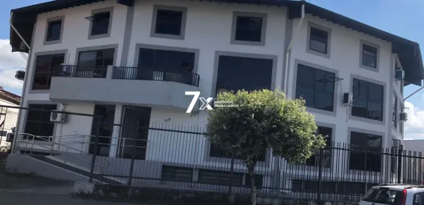 Loja / Salão / Ponto Comercial à venda, 50m² no Vila Julieta, Resende