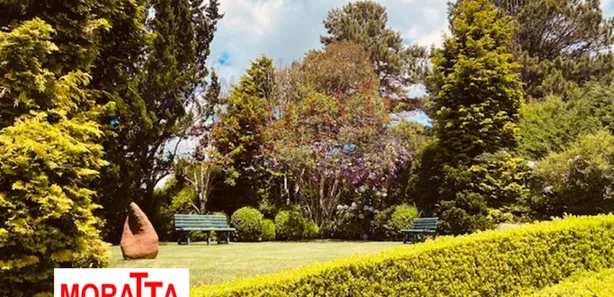 Casa de Condomínio com 5 Quartos para venda ou aluguel, 700m² no , Campos do Jordão