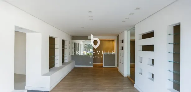 Casa Comercial com 2 Quartos para venda ou aluguel, 550m² no Jardim Social, Curitiba