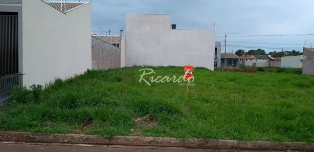 Terreno / Lote / Condomínio à venda, 300m² no Jardim Interlagos, Arapongas