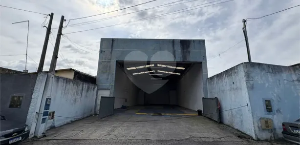 Galpão / Depósito / Armazém para alugar, 300m² no Vila Varela, Poá
