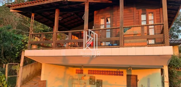 Casa com 3 Quartos à venda, 120m² no Castelanea, Petrópolis