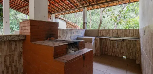 Fazenda / Sítio / Chácara com 6 Quartos à venda, 600m² no Condomínio Rural Canto da Serra, Santa Luzia
