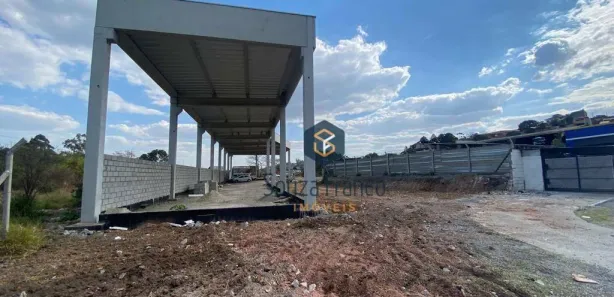 Galpão / Depósito / Armazém para venda ou aluguel, 680m² no Vila Mogilar, Mogi das Cruzes