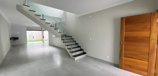 Sobrado com 3 Quartos para alugar, 165m² no Indaiá, Bertioga