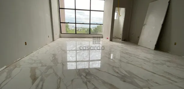 Loja / Salão / Ponto Comercial à venda, 44m² no Camobi, Santa Maria