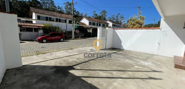 Casa de Condomínio com 2 Quartos para alugar, 90m² no Nova Suíça, Nova Friburgo