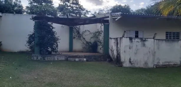 Fazenda / Sítio / Chácara com 3 Quartos para alugar, 150m² no Residencial Vale Verde, Marília