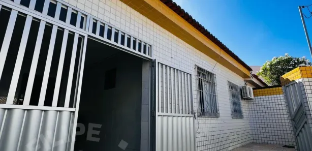 Casa com 3 Quartos à venda, 180m² no Luzia, Aracaju