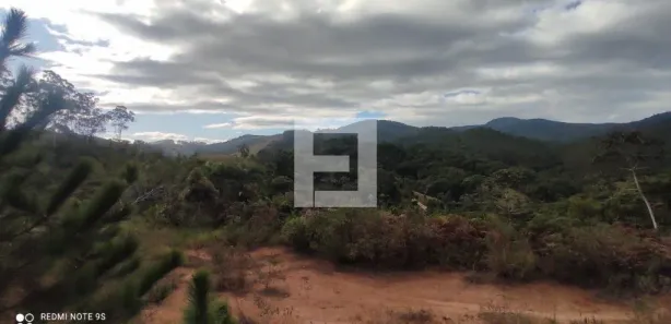 Terreno / Lote / Condomínio à venda, 4400m² no Santa Teresa, São Pedro de Alcântara