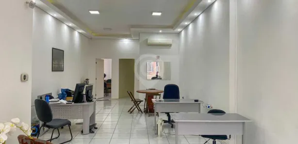 Prédio Inteiro à venda, 274m² no Centro, Itatiba