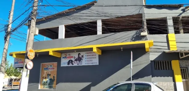 Loja / Salão / Ponto Comercial para alugar, 90m² no Sol e Mar, Macaé