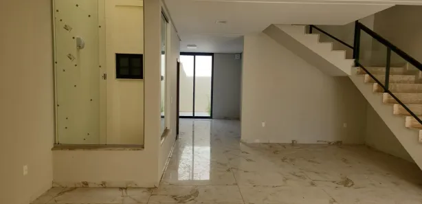 Sobrado com 4 Quartos à venda, 186m² no José e Maria, Petrolina