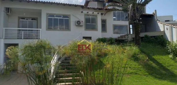 Sobrado com 3 Quartos à venda, 300m² no Jardim Amália, Volta Redonda