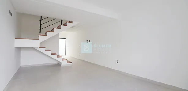Sobrado com 2 Quartos à venda, 107m² no Itoupava Norte, Blumenau