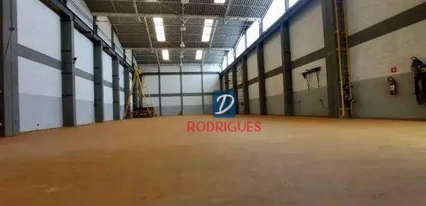 Galpão / Depósito / Armazém para alugar, 1080m² no Serraria, Diadema