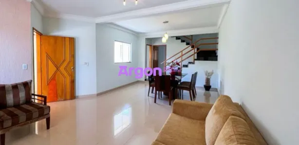 Sobrado com 4 Quartos à venda, 220m² no Jardim Atlântico, Goiânia